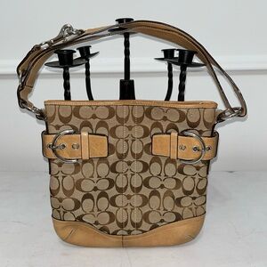 Coach Women's Handbag G065-3574